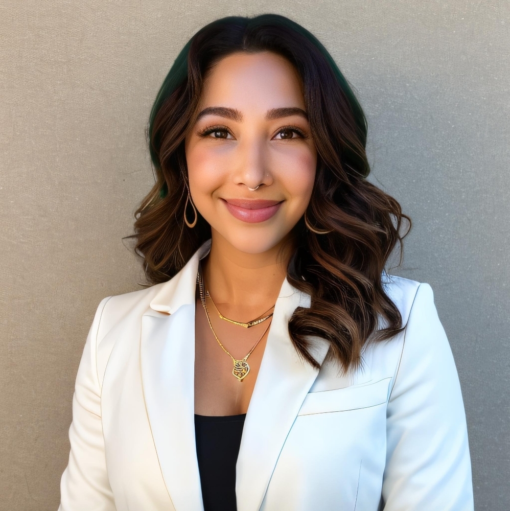 Meet your Posher, Mayra